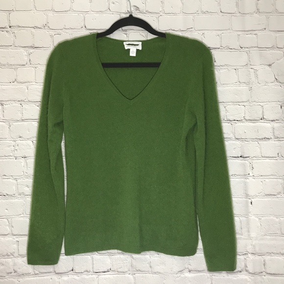 Charter Club Sweaters - ♣️ Charter Club Green Cashmere V Neck Sweater S